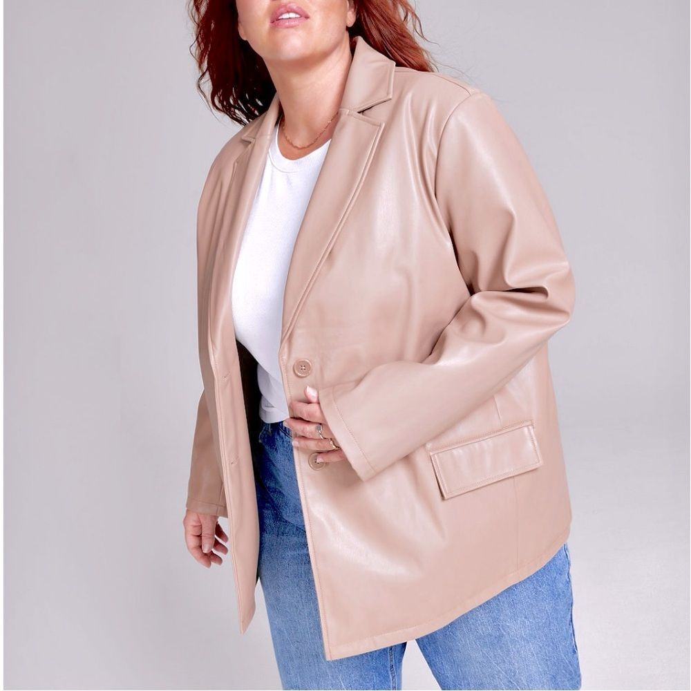 Women's 1X NWT Plus Size Beige Tan Faux Leather Vegan Blazer Jacket New